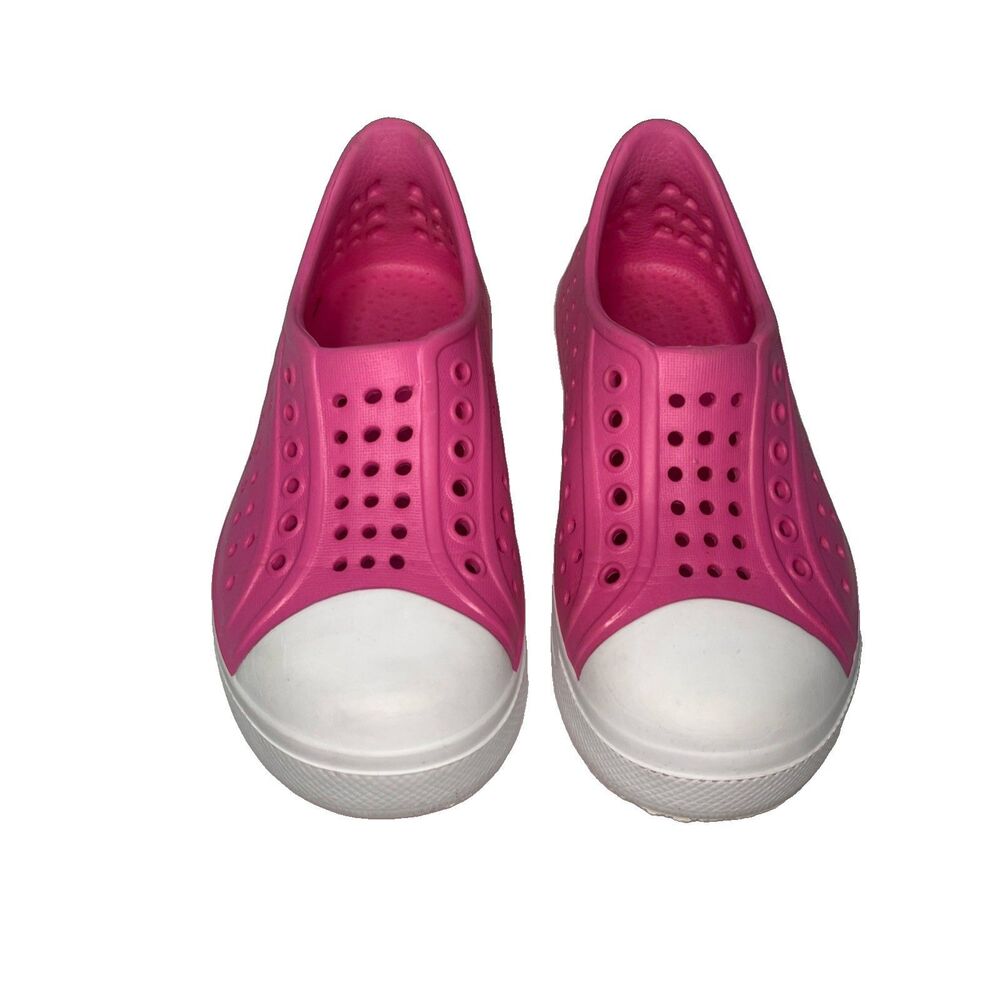 Wonder Nation Toddler Girls Size 7-8 Pink Easy On/Off Water Friendly Sneakers